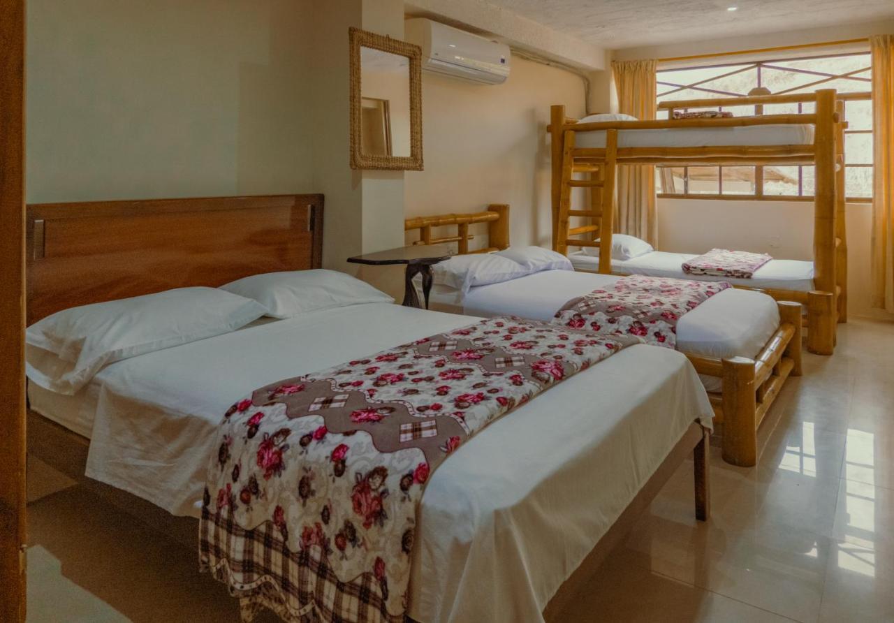 Hostal Poseidon Puerto Cayo Luaran gambar