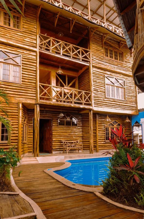 Hostal Poseidon Puerto Cayo Luaran gambar