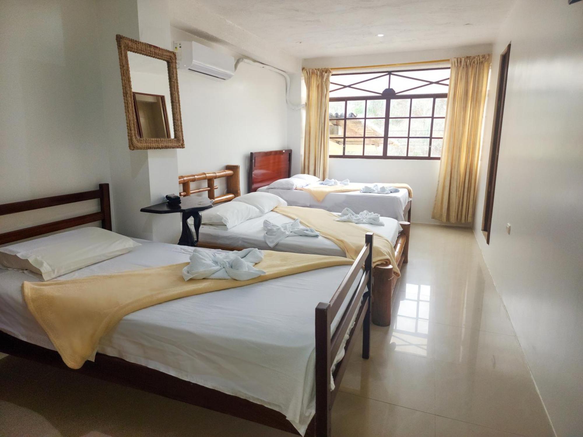 Hostal Poseidon Puerto Cayo Luaran gambar