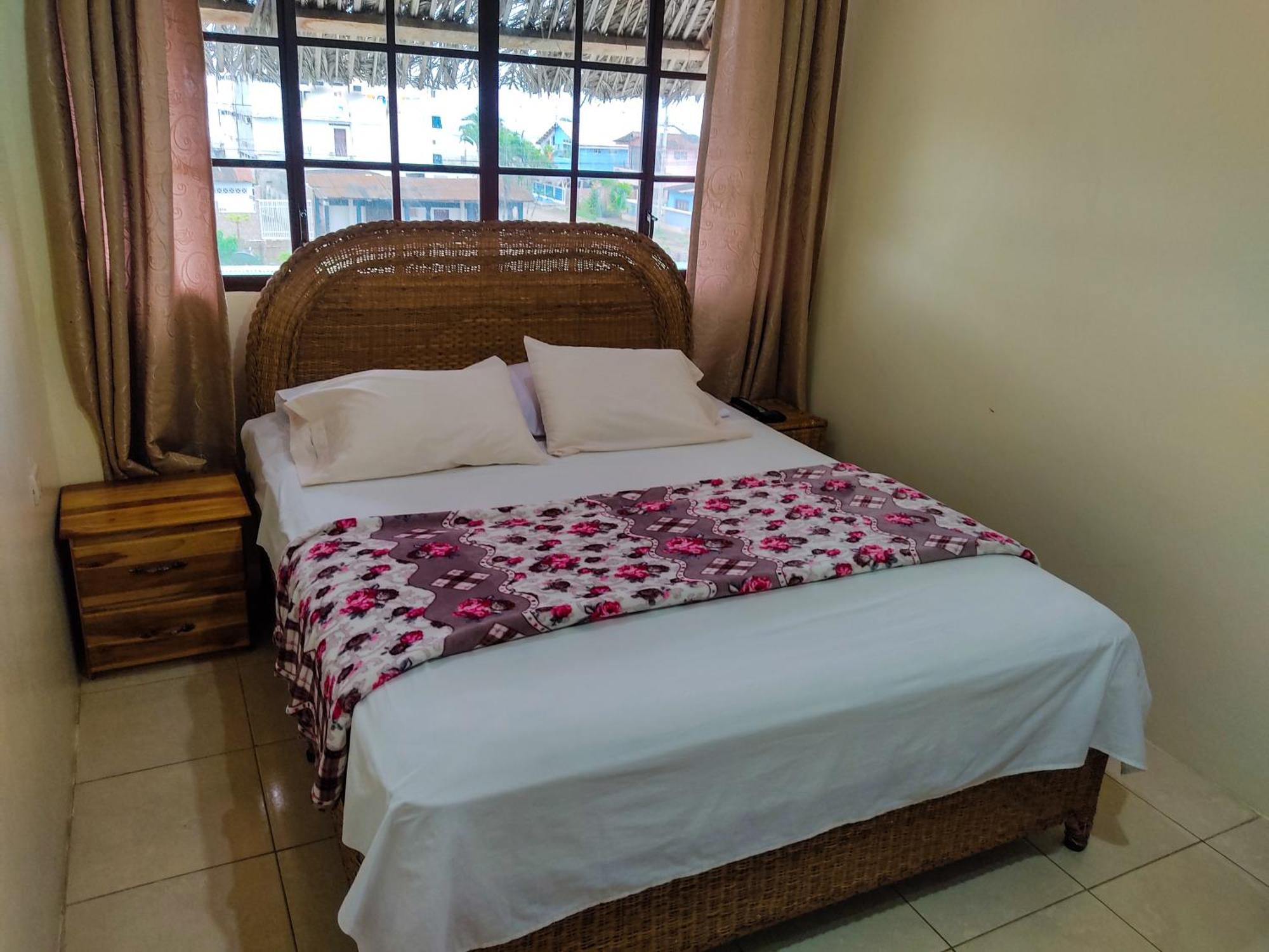 Hostal Poseidon Puerto Cayo Luaran gambar