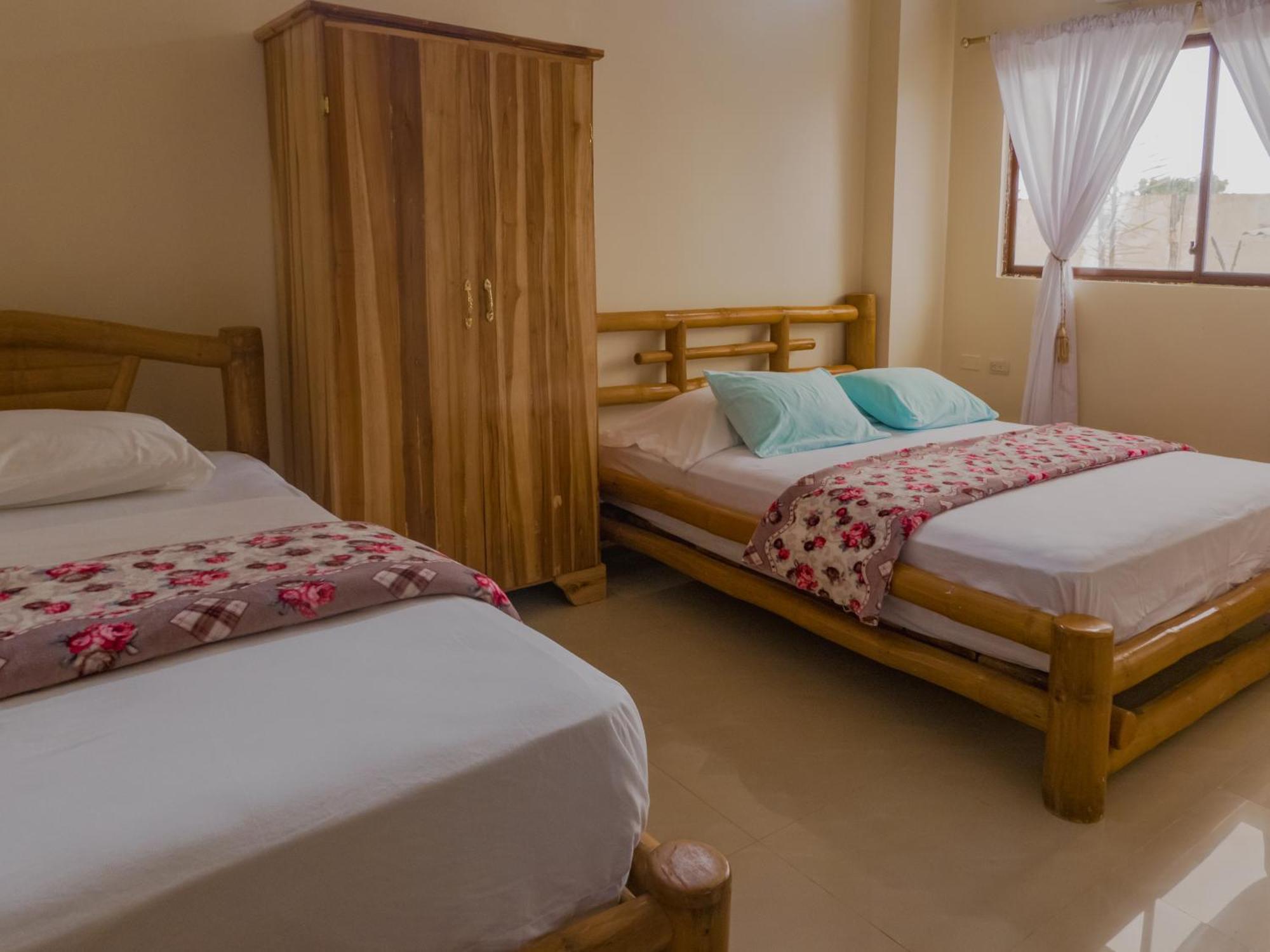Hostal Poseidon Puerto Cayo Luaran gambar